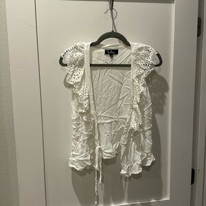 Lulu’s white top size small